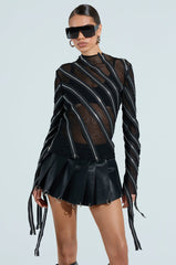 CROSS ZIP MESH TOP