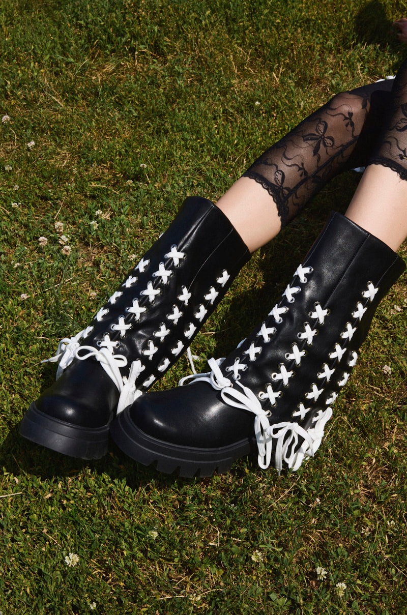 AZALEA WANG ANSELM BLACK LACE TIE BOOTIE