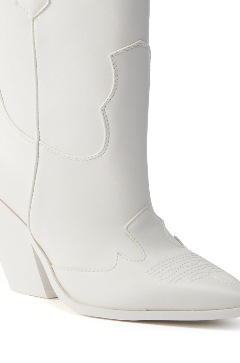 AZALEA WANG BRIGGITTA WHITE WESTERN COWBOY BOOTIE