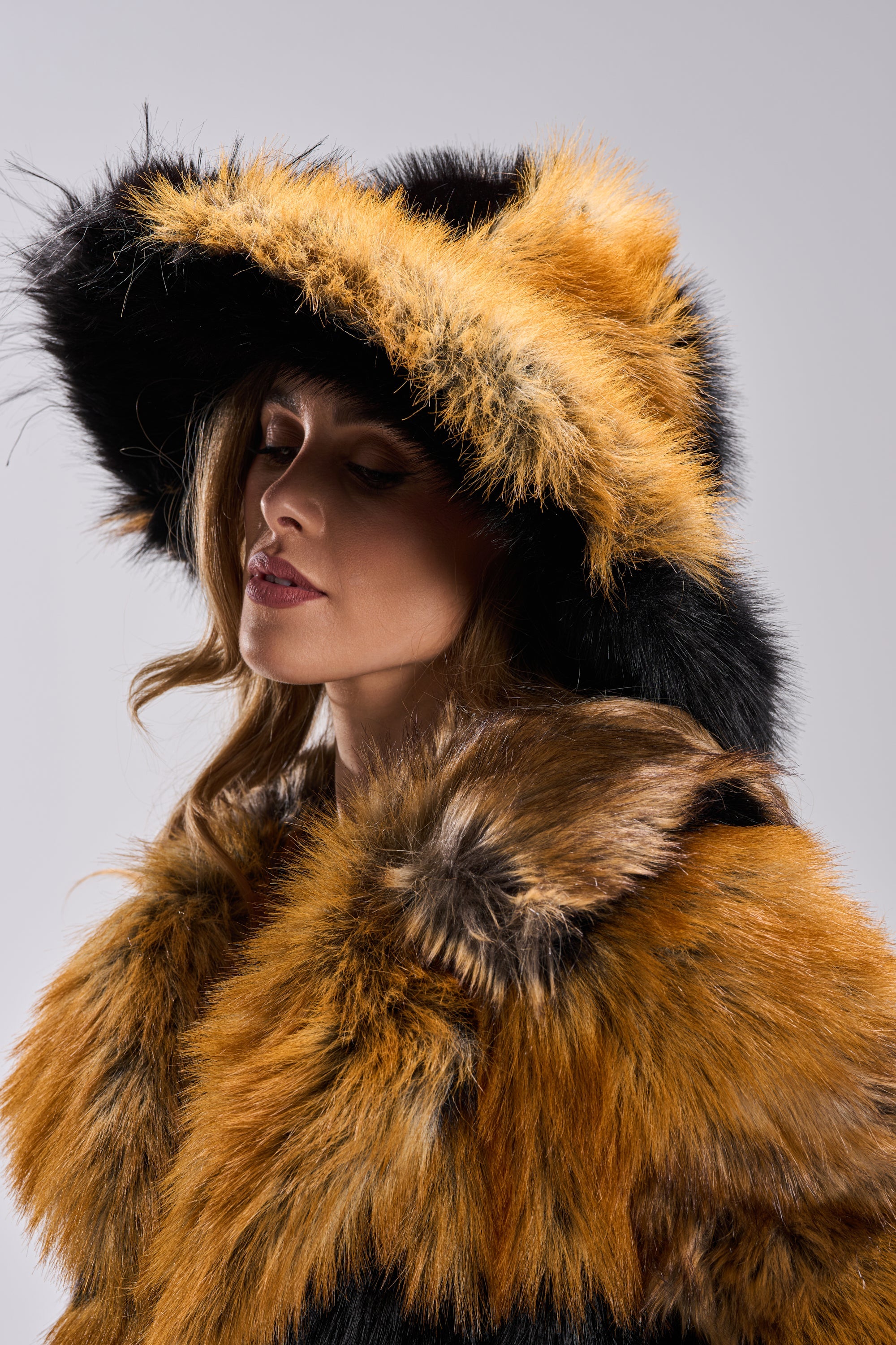 COSMO FAUX FUR OVERSIZED BUCKET HAT