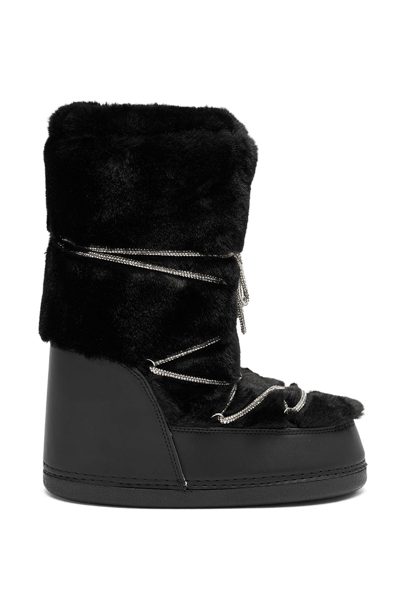 AZALEA WANG KARMELA BLACK FUR MOON BOOT