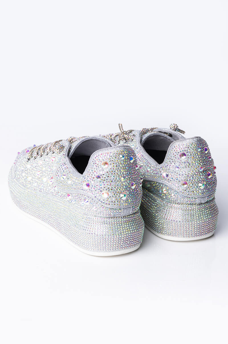 AZALEA WANG STOP AND STARE FLAT SNEAKER IN SILVER