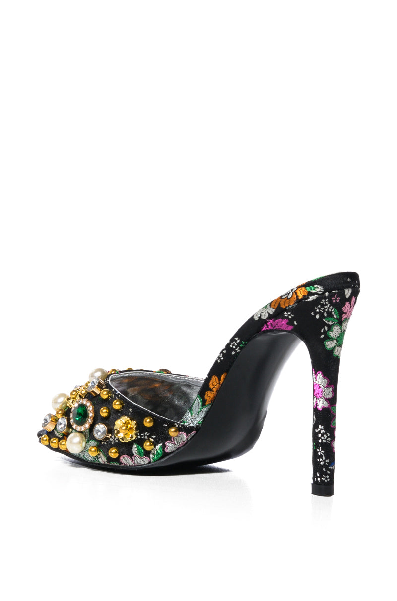 AZALEA WANG JUDITH EMBELLISHED ROUND TOE SANDAL IN BLACK