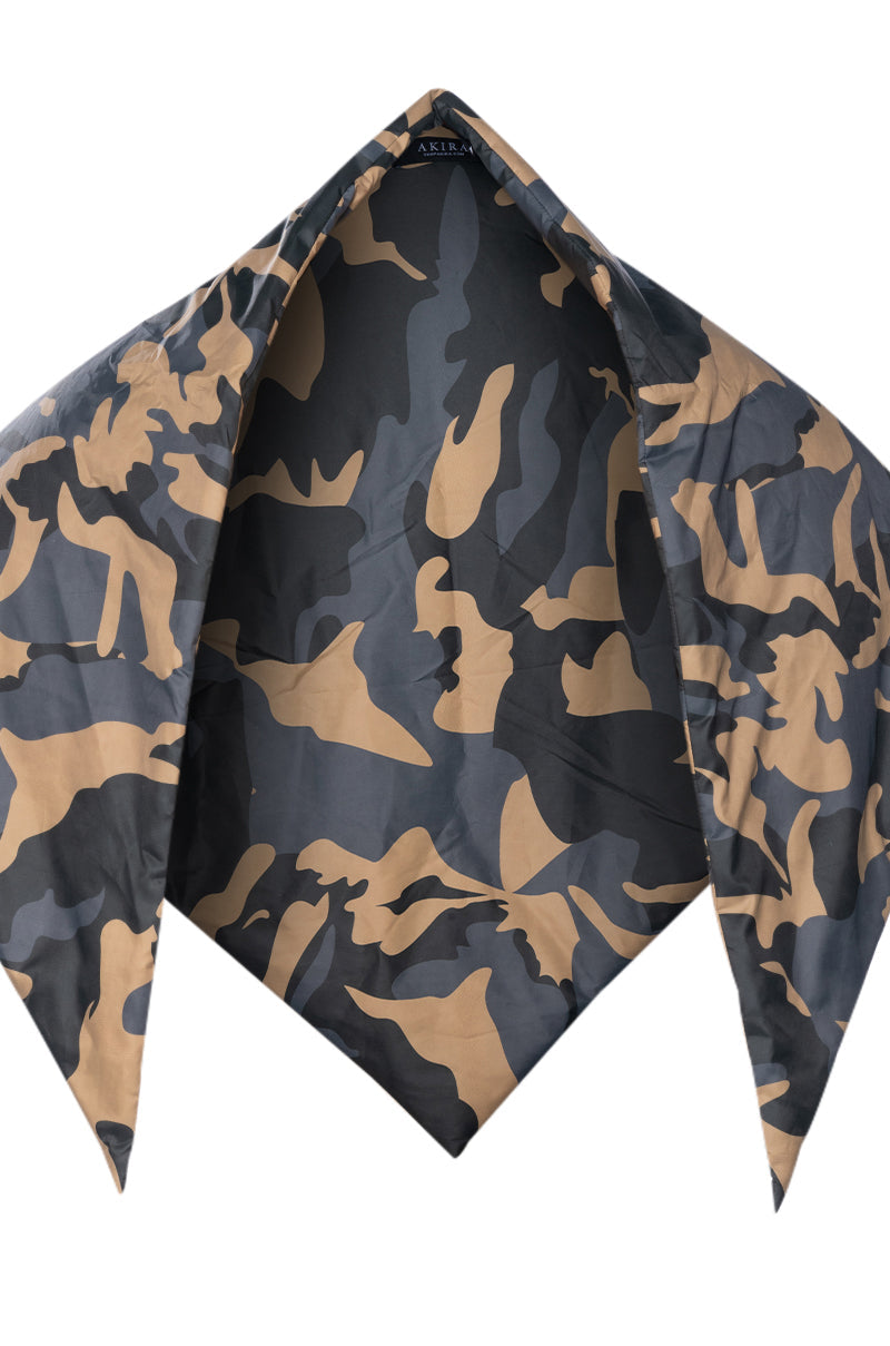CAMPING PUFFER SCARF IN CAMO
