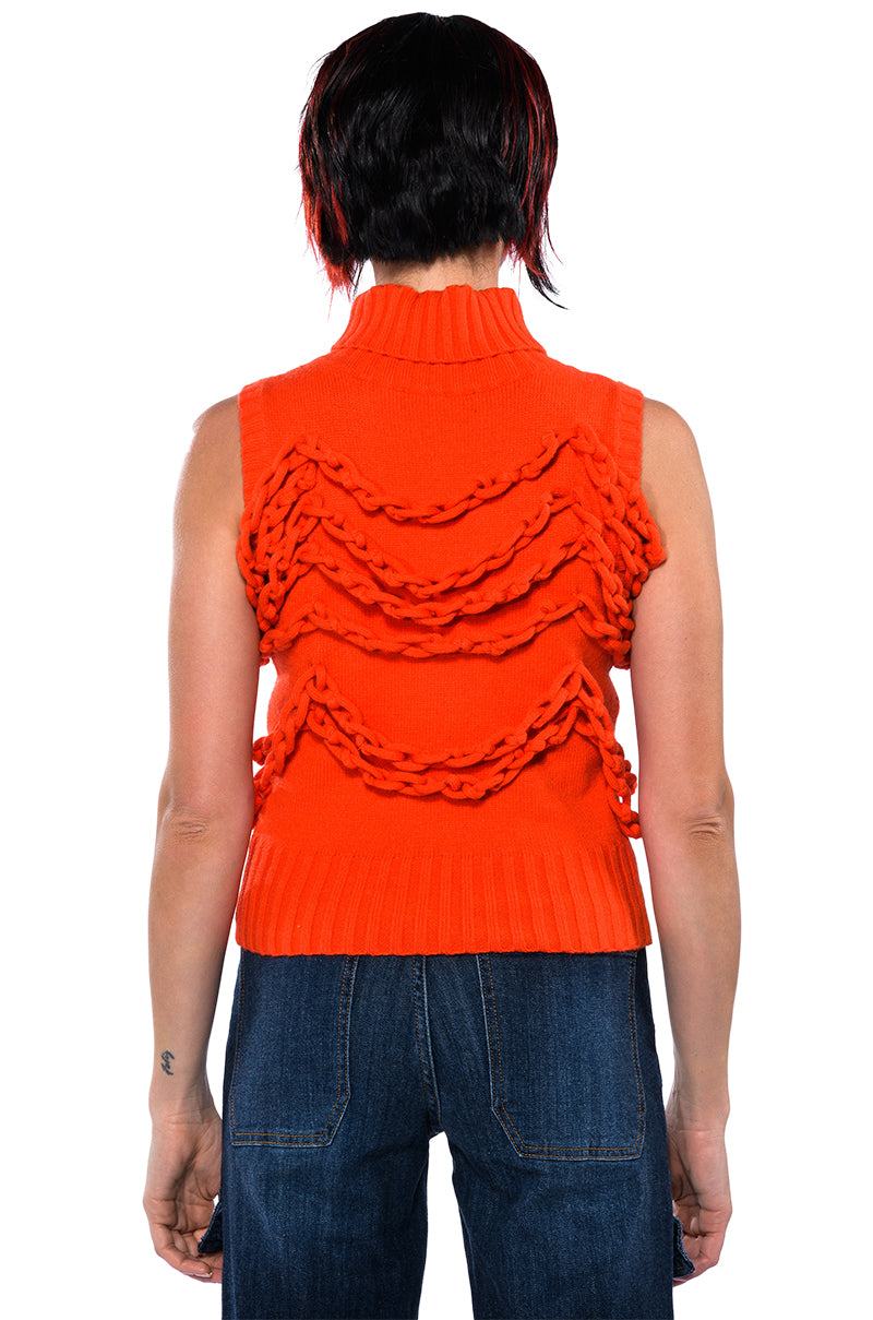 CHAIN LINK DETAIL SLEEVELESS TURTLENECK SWEATER