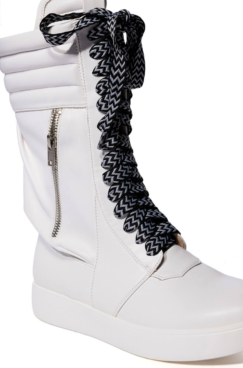 AZALEA WANG TONY FLAT BOOT IN WHITE AND BLACK